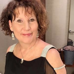 Meet your Posher, Lesley